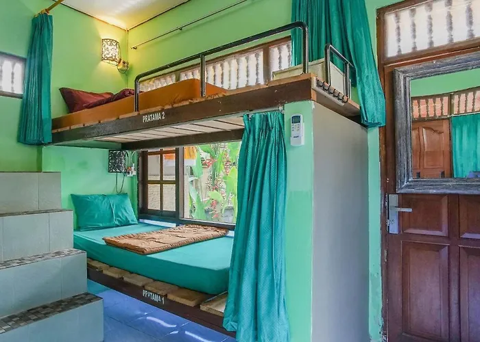 Hostel Padi-padi & Bar *