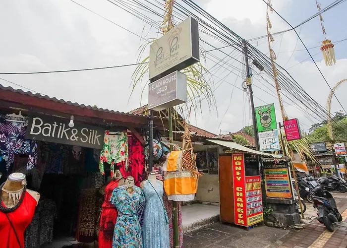 Hostel Padi-padi & Bar